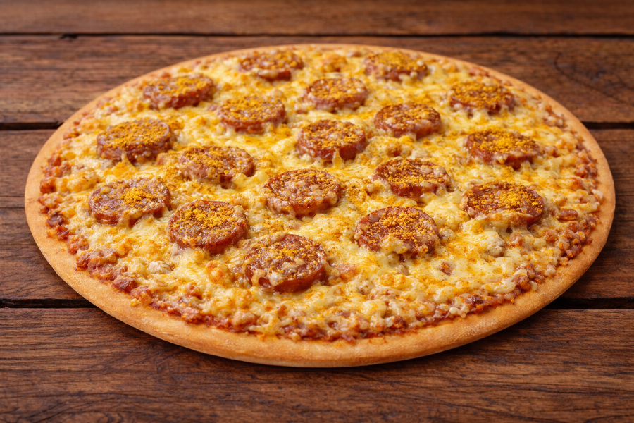 Curry-Wurst Pizza